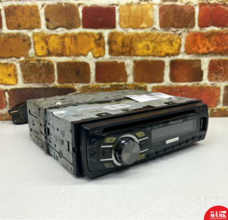 О4 Б/У автомагнитола Pioneer DEH-2320UB №e00275833