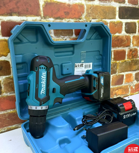О2 Шуруповерт Makita 21v 2 акб кейс 123 №К00006793
