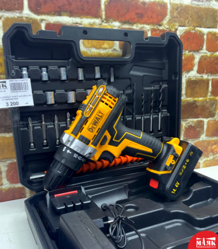 О4 Шуруповверт DEWALT 14.4V 2 акб набор бит 123 №К00007489
