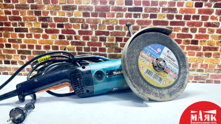 О8 Б/У ушм Makita 9069 123 №e00411751