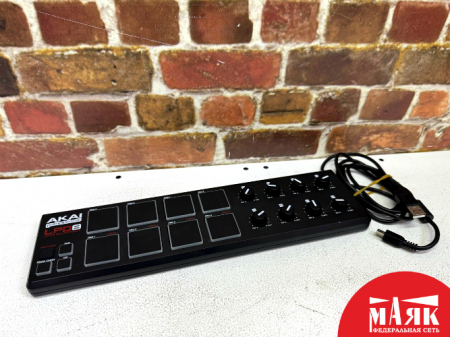О9 Б/У MIDI-контроллер AKAI LPD8 MKII №e00412717