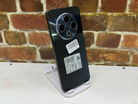 О2 Б/У ст. Tecno Spark 30 8GB/128GB 355632951422410 №e00444370