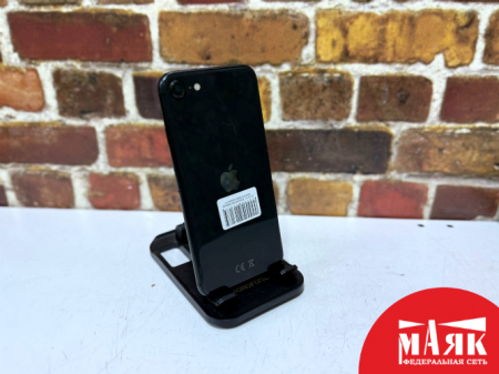 О10 Б/У ст. iPhone SE 2020 4GB/64GB 354430714758530 №e00447117