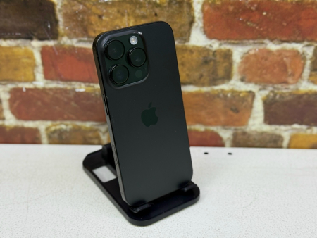 О4 Б/У ст. iPhone 16 pro  8GB/256GB 353446782654261 №e00451663