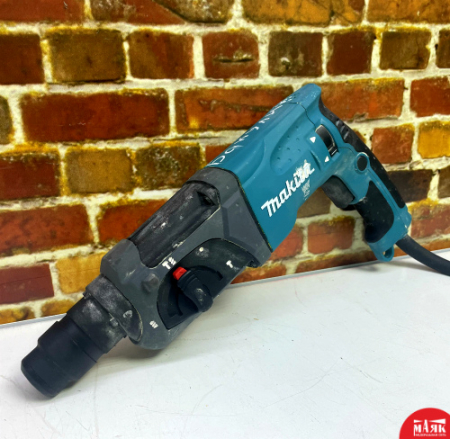 О7 Б/У Перфоратор Makita HR2470 кейс 123 №e00244495