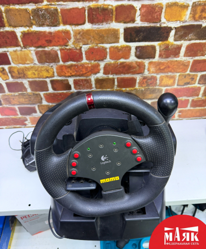 О2 Б/У Игровой руль Logitech momo Racing №e00493317